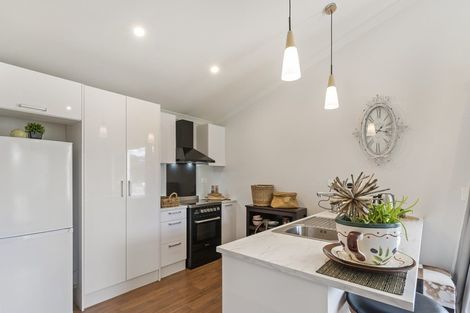 Photo of property in 22 Holben Parade, Foxton Beach, Foxton, 4815