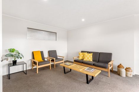 Photo of property in 8 Sailmaker Close, Whitby, Porirua, 5024