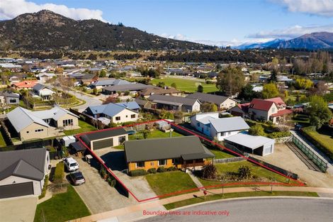 Photo of property in 24 Frye Crescent, Albert Town, Wanaka, 9305