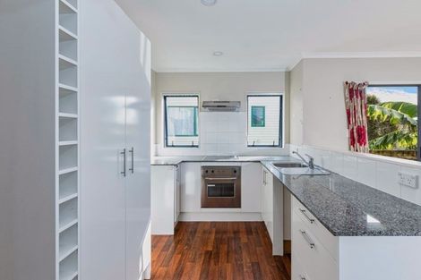 Photo of property in 56 Parrs Cross Road, Henderson, Auckland, 0612