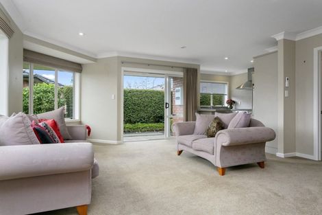 Photo of property in 13 Walter Court, Cambridge, 3434