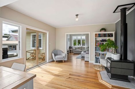 Photo of property in 83 Amohia Street, Paraparaumu, 5032