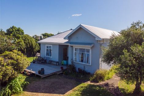 Photo of property in 25 Ruahine Street, Dannevirke, 4930