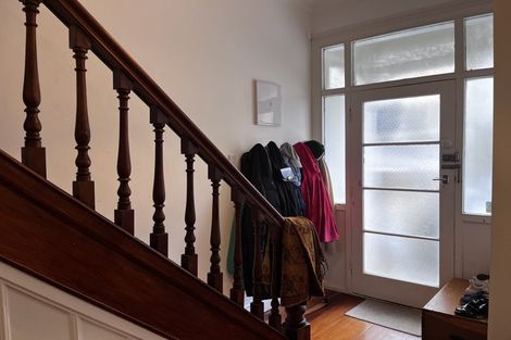 Photo of property in 69 Rolleston Street, Mount Cook, Wellington, 6021