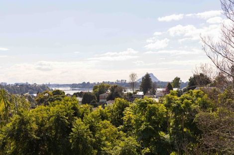 Photo of property in 39 Bayvista Close, Welcome Bay, Tauranga, 3112