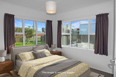 Photo of property in 27 Roore Street, Foxton Beach, Foxton, 4815
