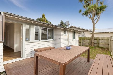 Photo of property in 41 Roy Street, Palmerston North, 4410