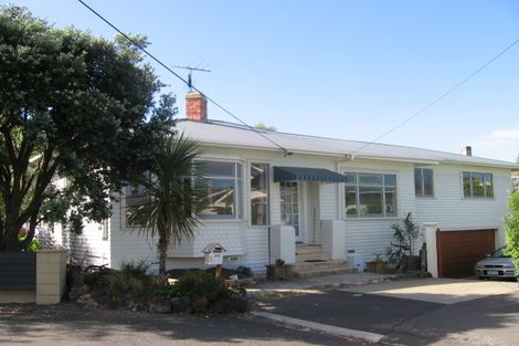 Photo of property in 20 Duders Avenue, Devonport, Auckland, 0624