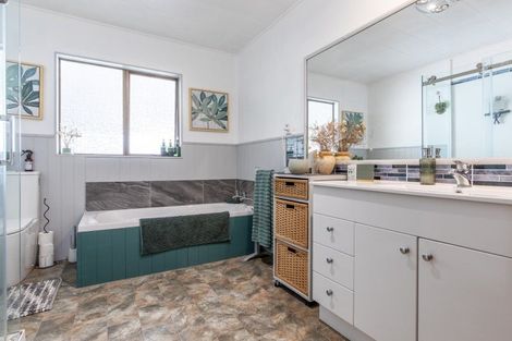 Photo of property in 128 Mangatarata Road, Waipukurau, 4285