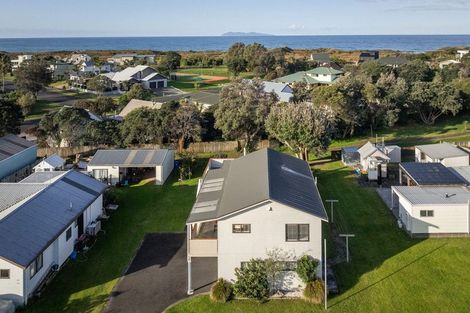 Photo of property in 439 Seaforth Road, Bowentown, Waihi Beach, 3177
