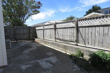 Photo of property in 36a Horokiwi Road West, Newlands, Wellington, 6037