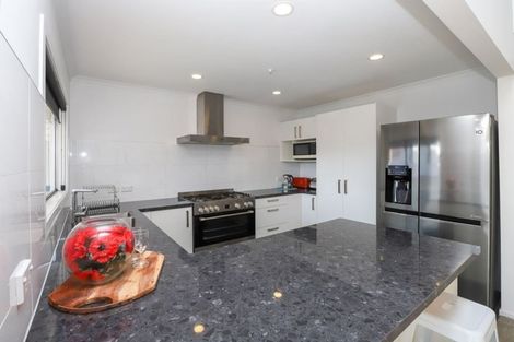 Photo of property in 15 Walsh Street, Forest Lake, Hamilton, 3200