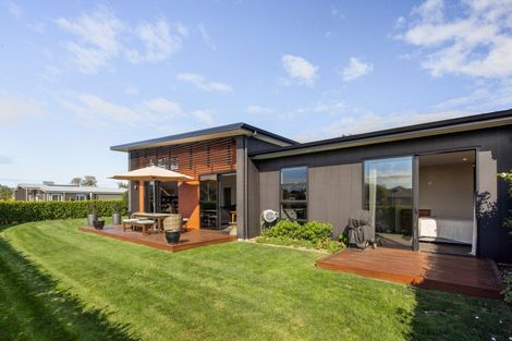 Photo of property in 2a Baxter Michael Crescent, Cambridge, 3434