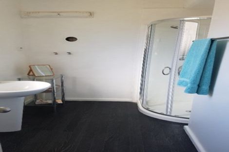 Photo of property in 100 Gibbons Street, Ebdentown, Upper Hutt, 5018