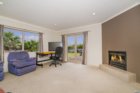 Photo of property in 9 Waitotara Way, Whitianga, 3510