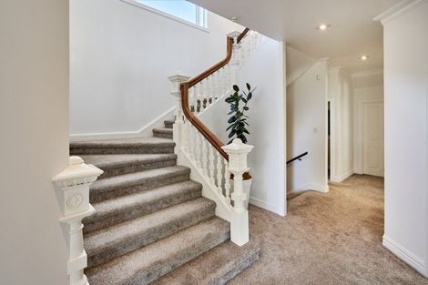 Photo of property in 4 Robieson Street, Roseneath, Wellington, 6011