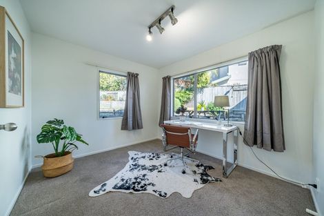 Photo of property in 12 Lanyon Place, Whitby, Porirua, 5024