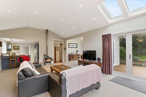 Photo of property in 60 Parkvale Road, Karori, Wellington, 6012