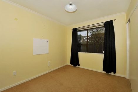 Photo of property in 1/54a Aorangi Road, Bryndwr, Christchurch, 8053