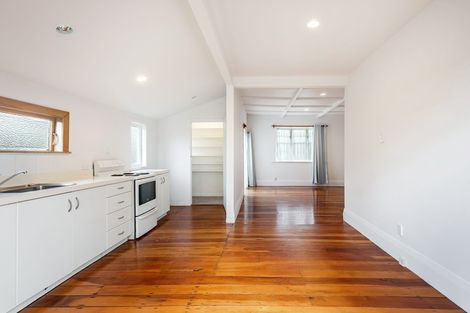 Photo of property in 2/13 Hart Road, Hauraki, Auckland, 0622