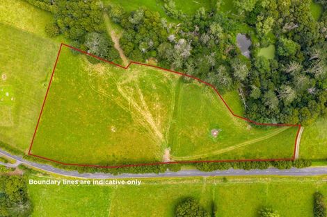 Photo of property in 360 Tauraroa Road, Maungakaramea, 0178