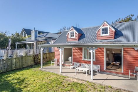Photo of property in 11 Bruce Terrace, Akaroa, 7520