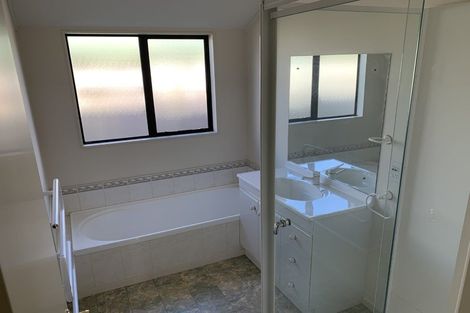 Photo of property in 36 Hadleigh Court, Paraparaumu, 5032