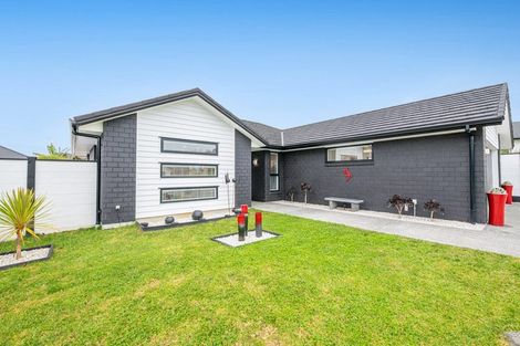 Photo of property in 23 Urumaraki Avenue, Helensville, 0800