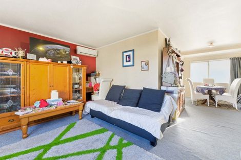 Photo of property in 170 Mahia Road, Wattle Downs, Auckland, 2103