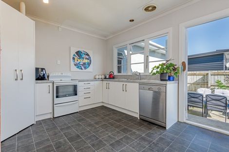 Photo of property in 169 College Street, Awapuni, Palmerston North, 4412