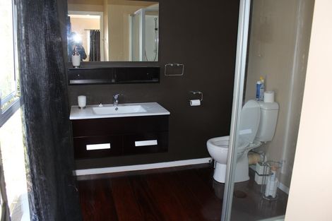 Photo of property in 787 Scenic Drive, Henderson Valley, Auckland, 0612