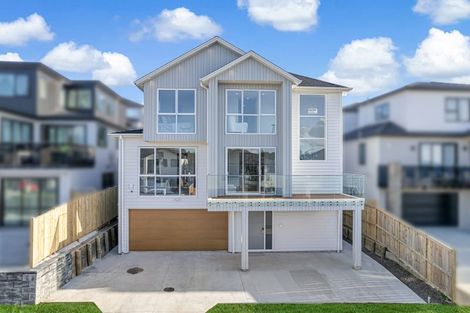 Photo of property in 40 Drumnaconagher Road, Flat Bush, Auckland, 2019