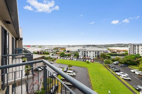 Photo of property in 6l/17 Crown Lynn Place, New Lynn, Auckland, 0600