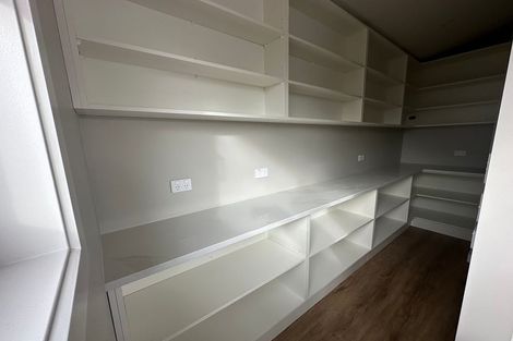 Photo of property in 21 Ruru Street, Waikanae, 5036