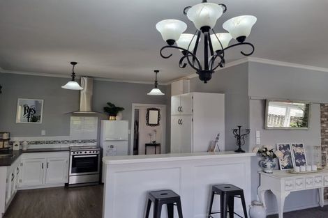 Photo of property in 43 York Street, Levin, 5510