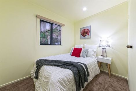 Photo of property in 24b Reid Road, New Lynn, Auckland, 0600