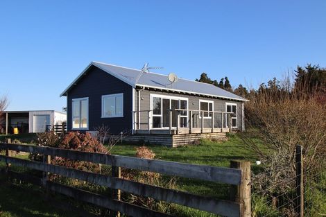 Photo of property in 20 Tariki Road South, Tariki, Stratford, 4390