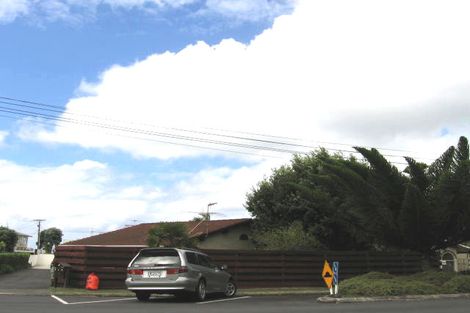 Photo of property in 2/19 Craig Road, Milford, Auckland, 0620