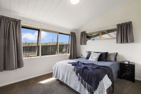Photo of property in 45 Matuhi Rise, Henderson, Auckland, 0612