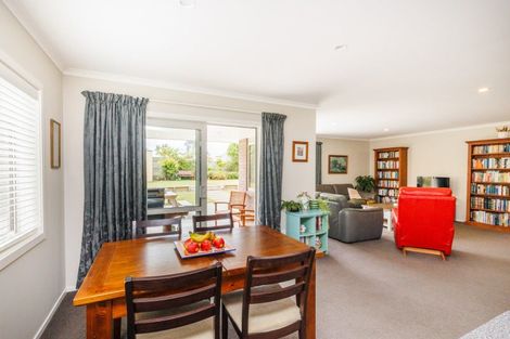 Photo of property in 8 Roots Street West, Feilding, 4702