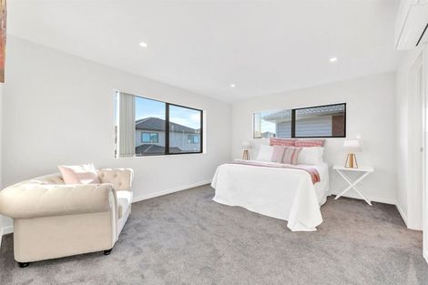Photo of property in 6 Hinoki Way, Flat Bush, Auckland, 2019