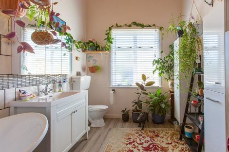 Photo of property in 25 Ruahine Street, Dannevirke, 4930