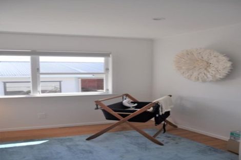 Photo of property in 41 Farquhar Road, Glendene, Auckland, 0602