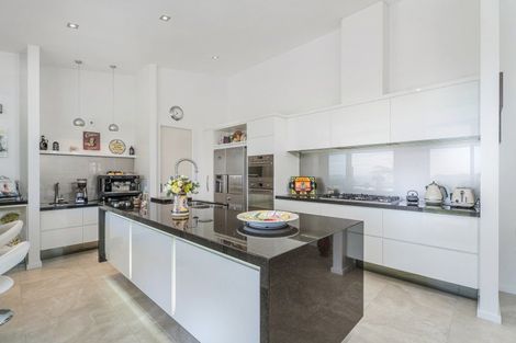 Photo of property in 47 Sarahs Hill, Hahei, Whitianga, 3591