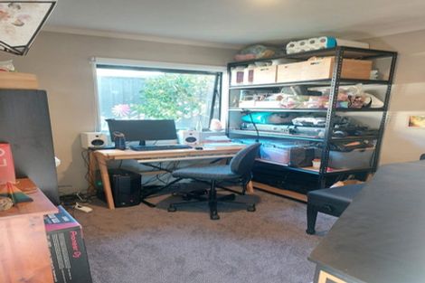 Photo of property in 28 Marcel Place, Glenfield, Auckland, 0629