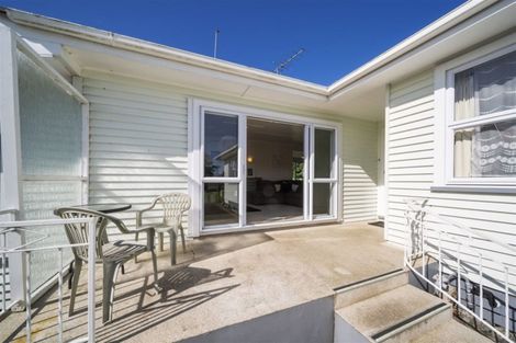 Photo of property in 9 Fyson Place, Hawera, 4610