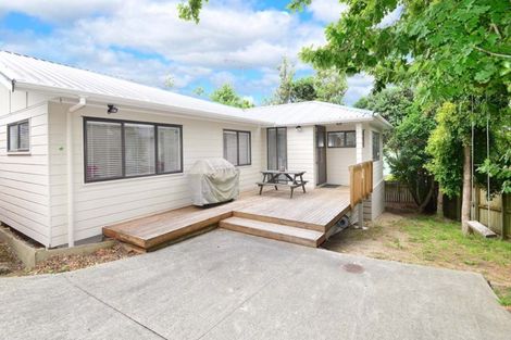 Photo of property in 2/73 Athena Drive, Totara Vale, Auckland, 0629