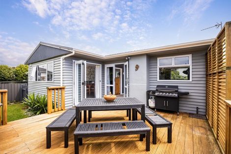 Photo of property in 317 Frankley Road, Ferndale, New Plymouth, 4310