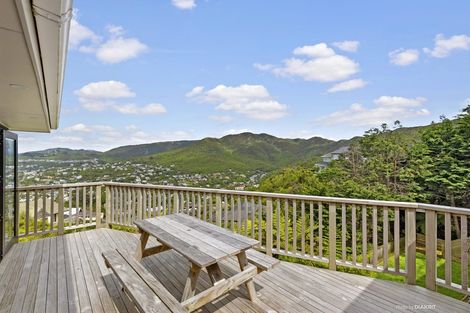 Photo of property in 25 Satara Crescent, Khandallah, Wellington, 6035