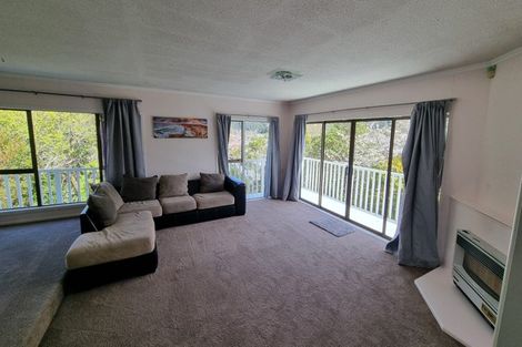Photo of property in 13 Morrison Grove, Stokes Valley, Lower Hutt, 5019